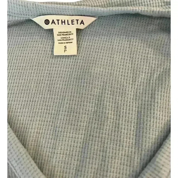 Athleta Petite SP Light Blue Striped Long Sleeve Button-Up Casual Shirt Women - Picture 3 of 8